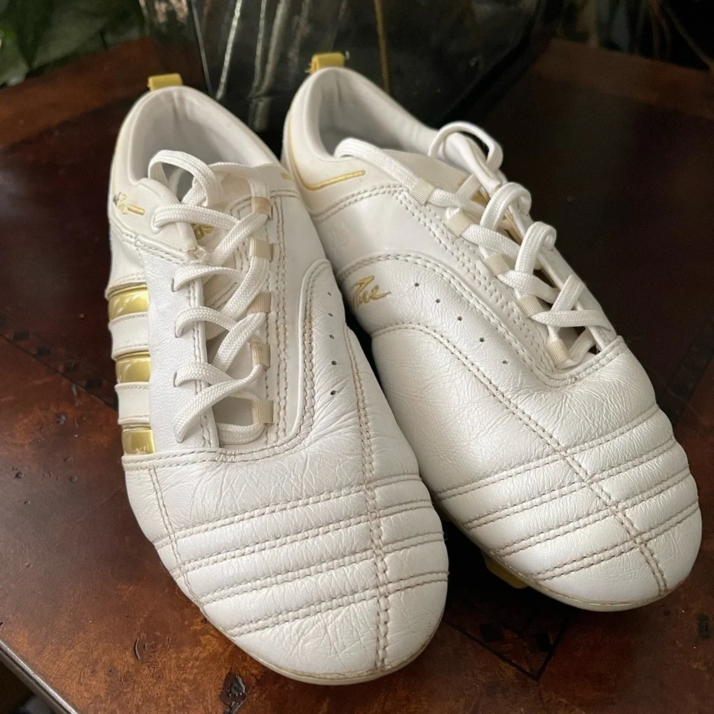 Adidas Adipure Soccer Cleats Women’s US 5.5 - Picture 1 of 3
